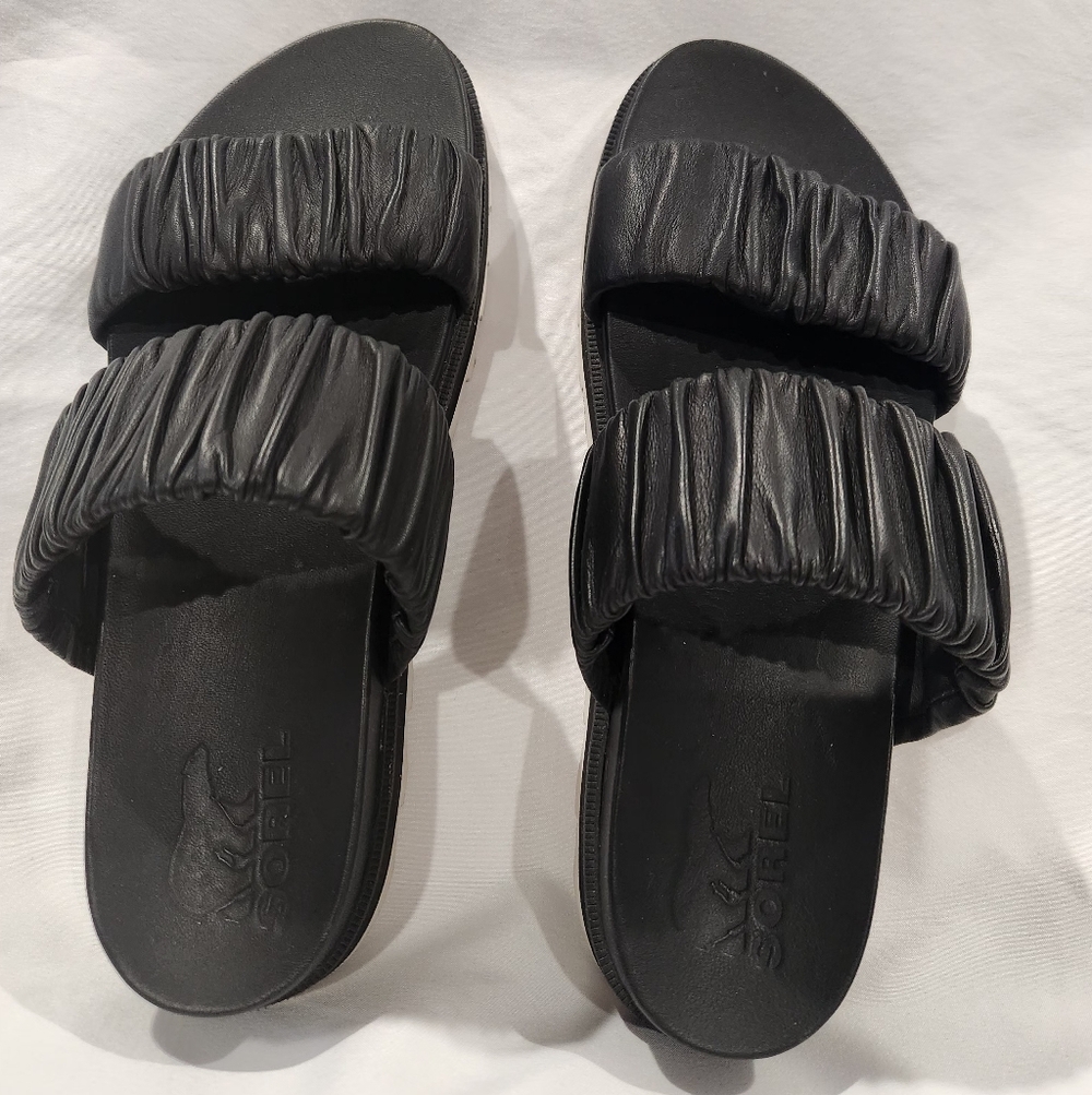 Sorel Roaming Two Strap Slide Black Ruched Slide Sandals. Size 9 - Picture 7 of 12